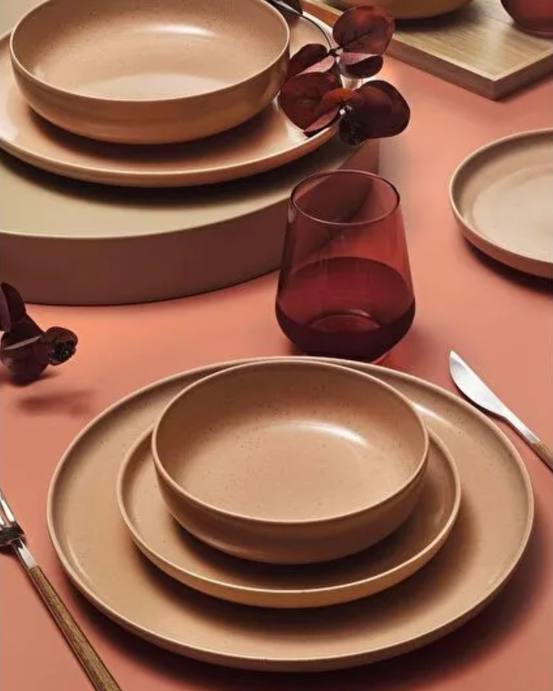 Kutahya Moderna 24-piece pink Set