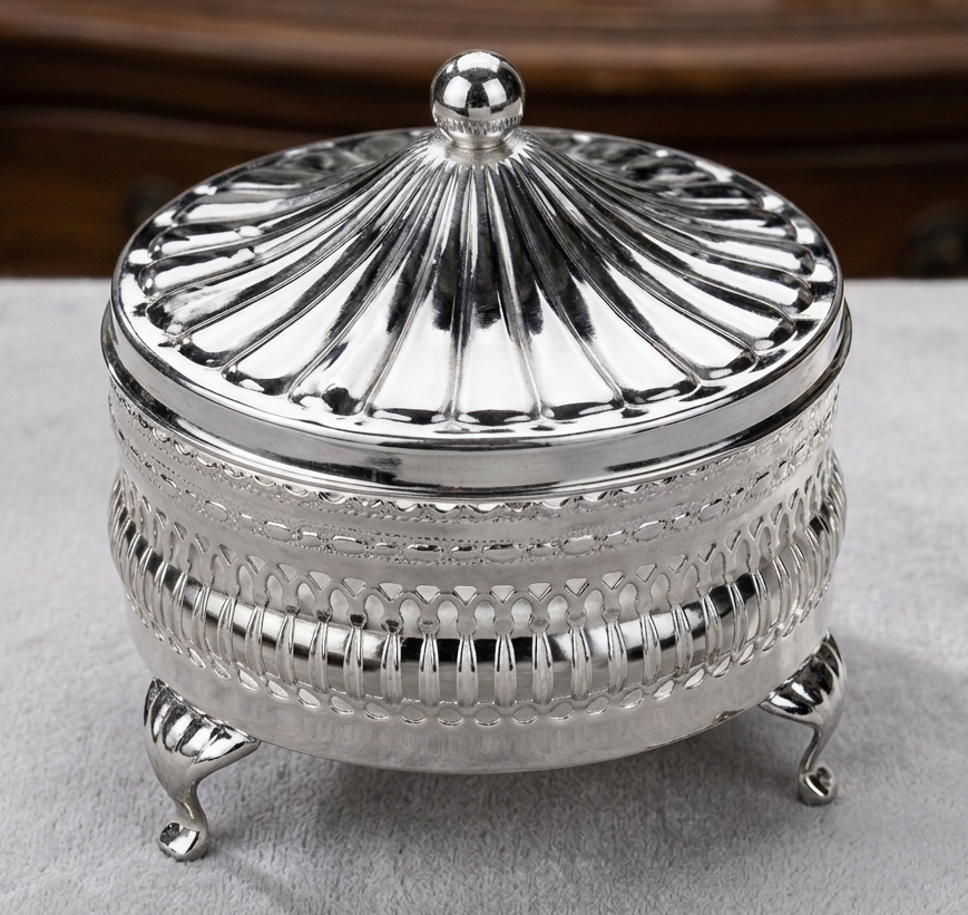 Round Appetizer Serving Dish with Cover – Silver Plated Elegant Design