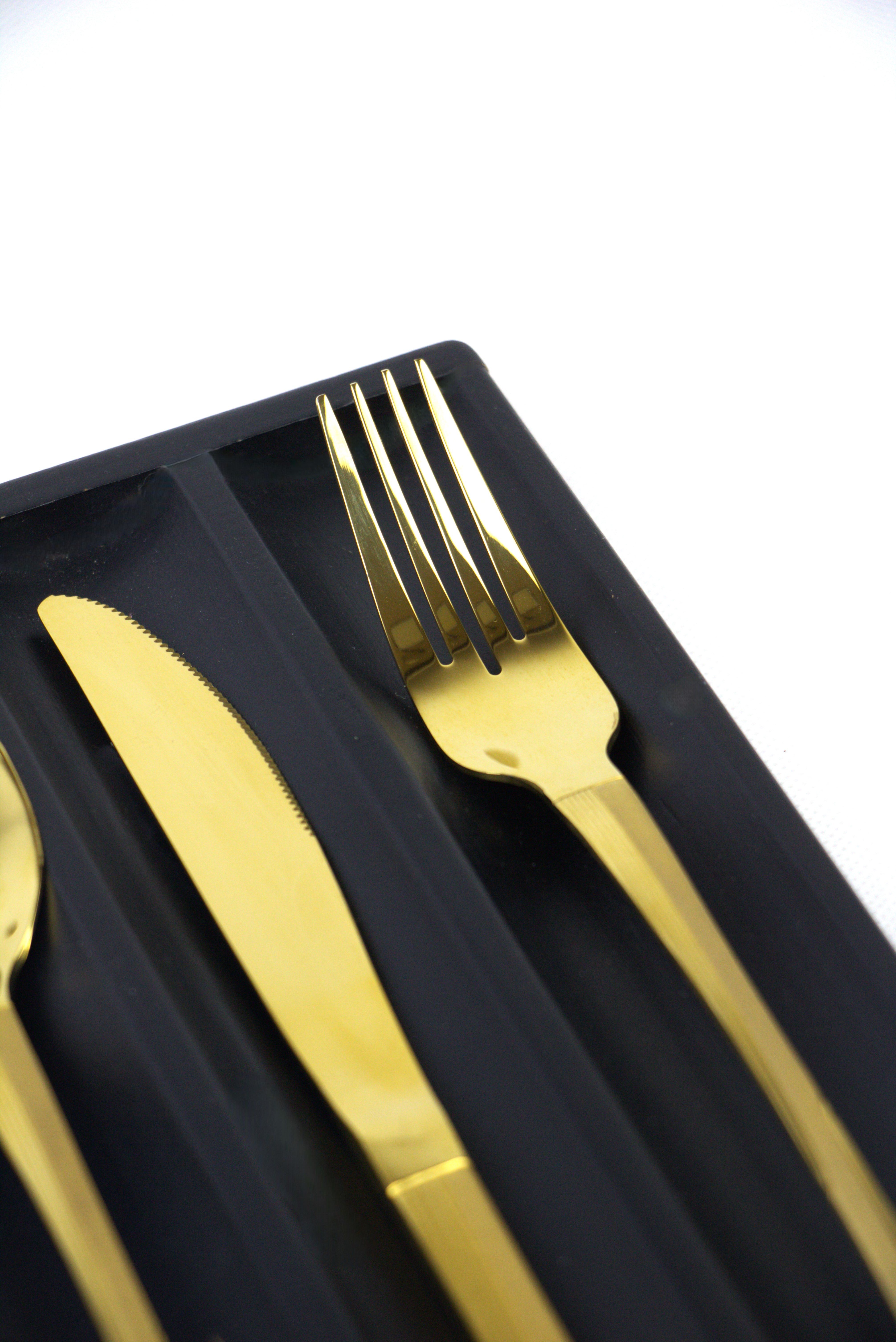 Arshia 128-piece Gold Cutlery Set (Wooden Case)