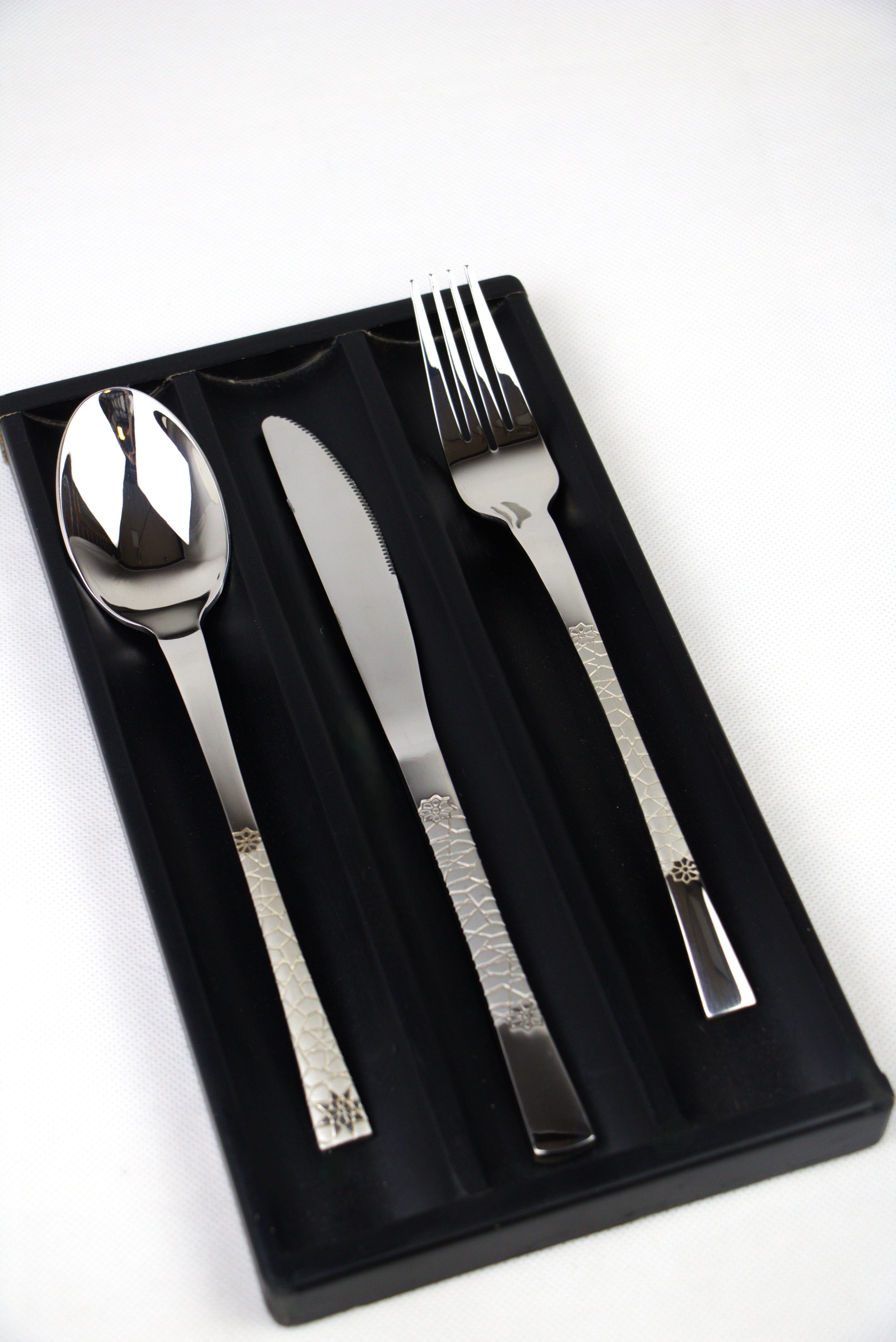 Arshia Stainless Steel Cutlery Sets with Wooden Case 86Pcs Silver