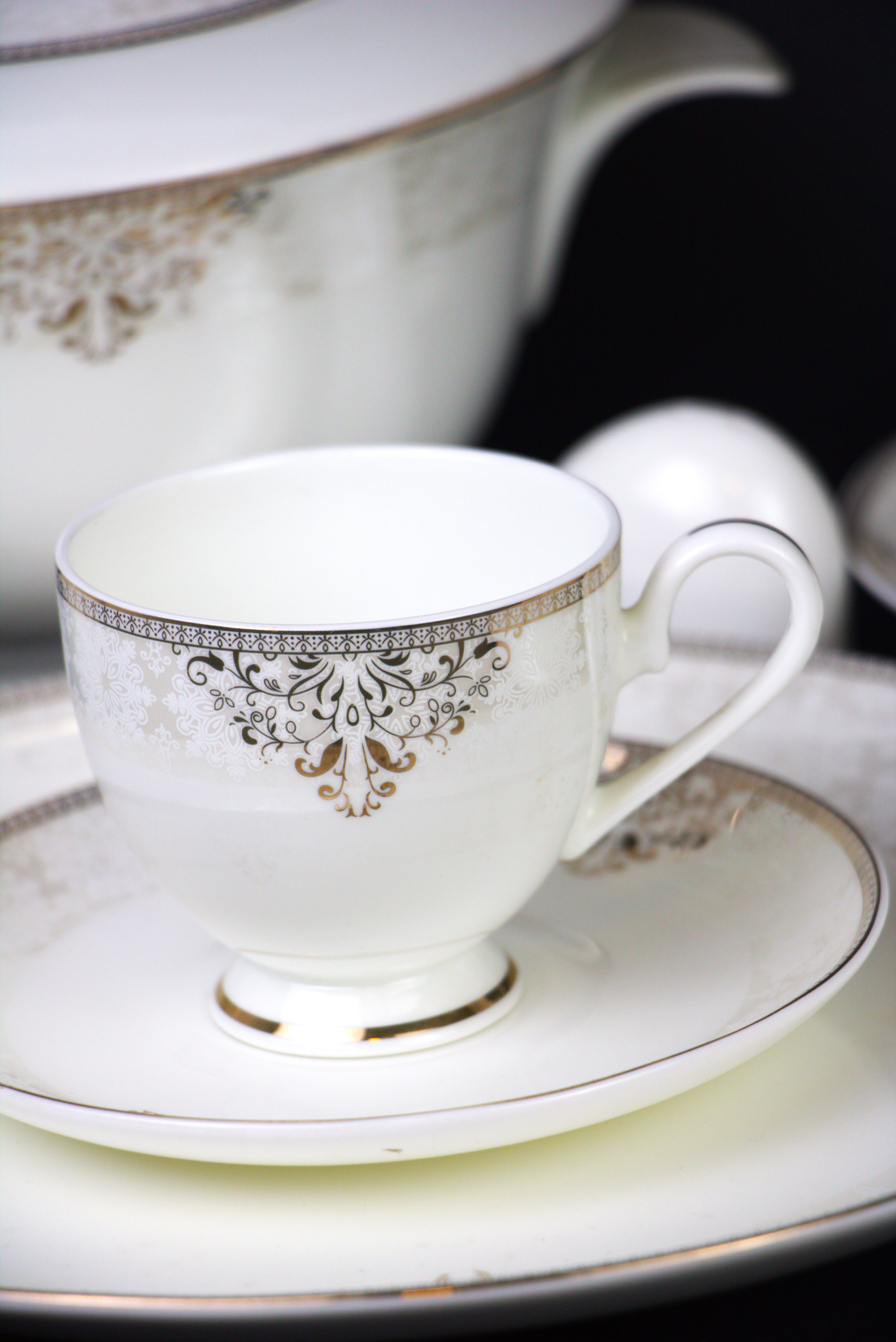 Salsabil 60-piece dining set