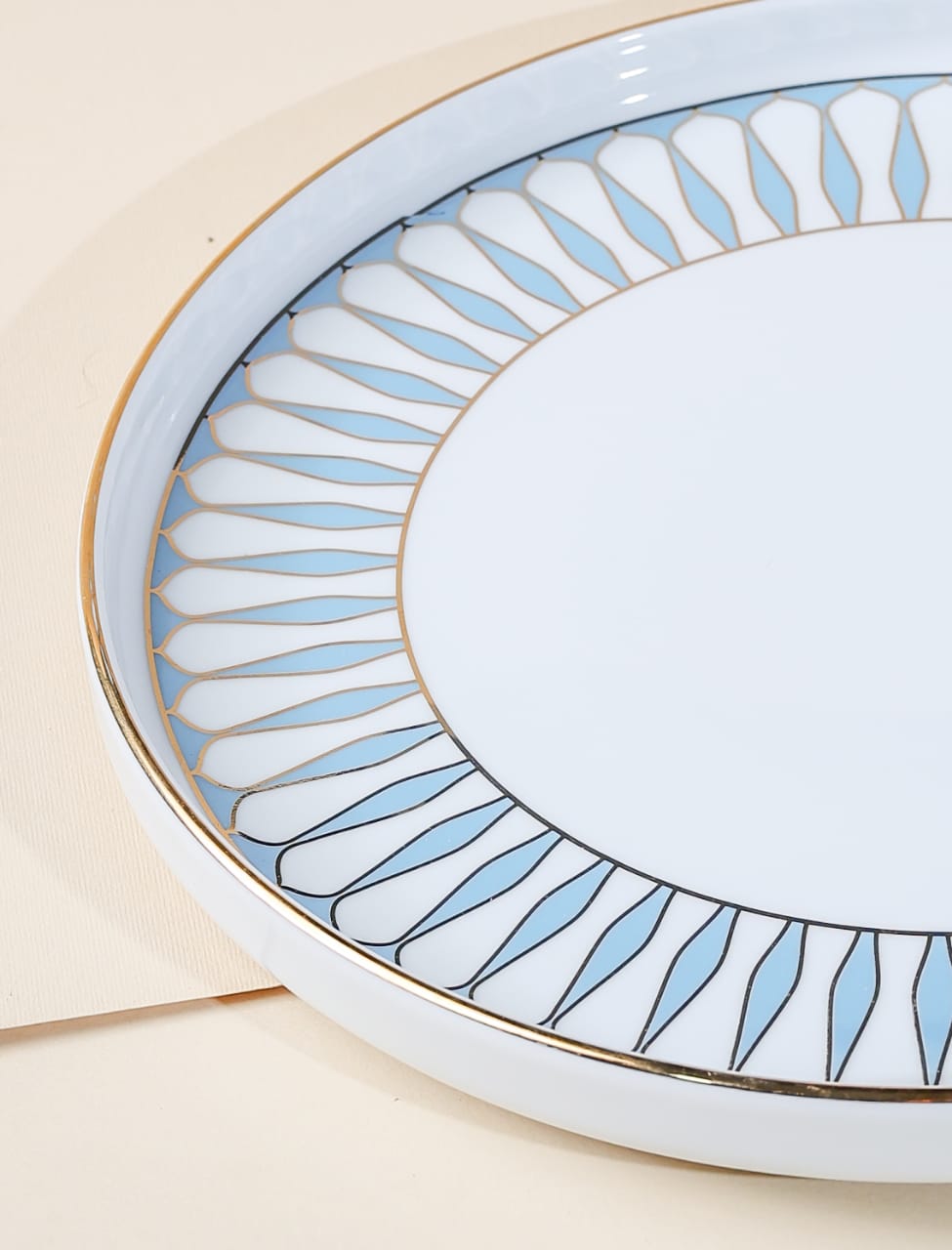 FM porcelain dinner set - 31 pc