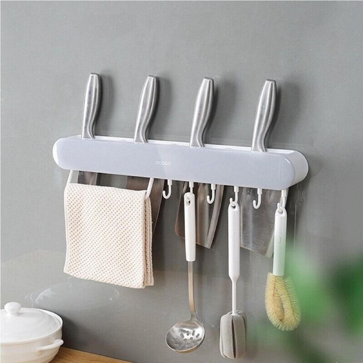 Wall-Mounted Knife Distribution Holder with Hooks