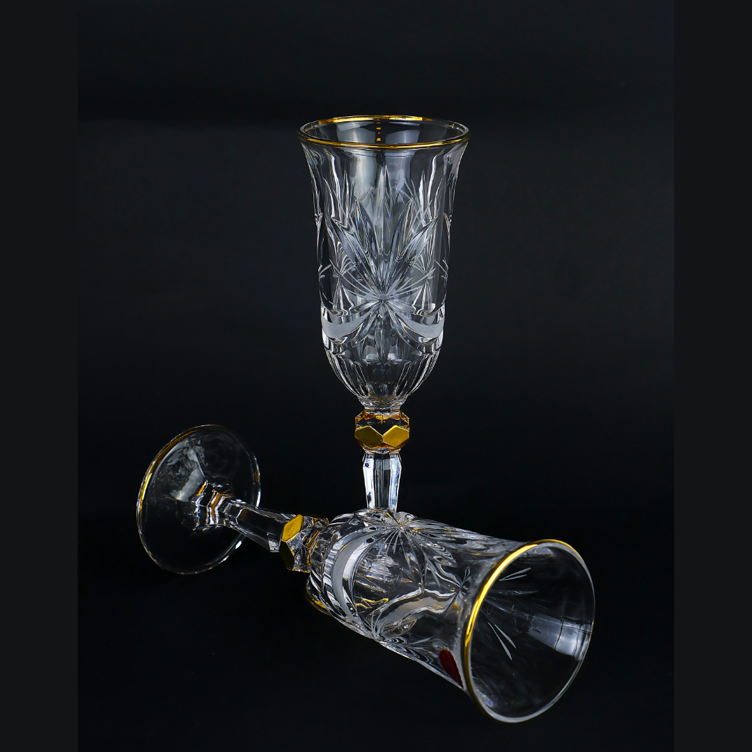 Gold curtain cup set