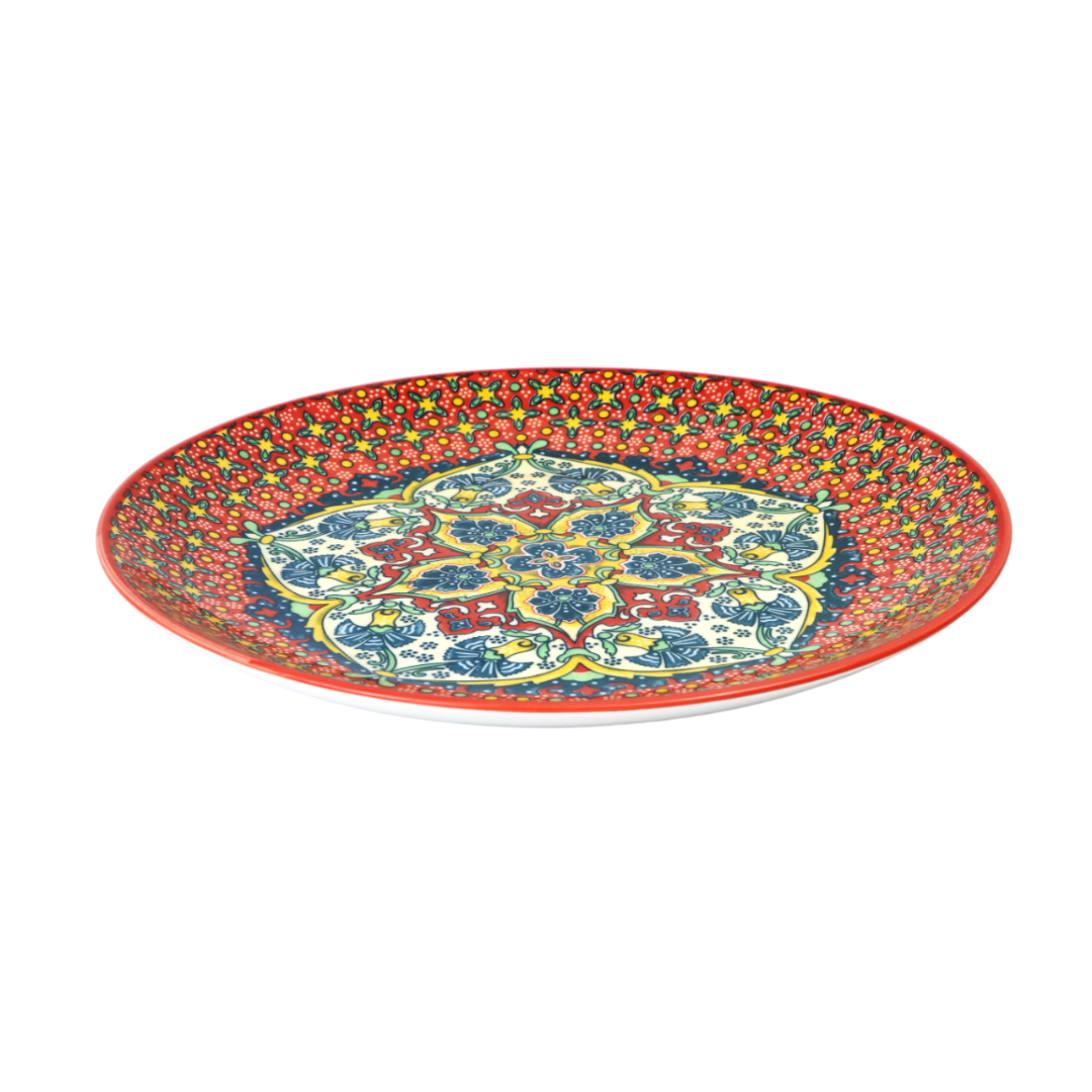 Medium round porcelain plate