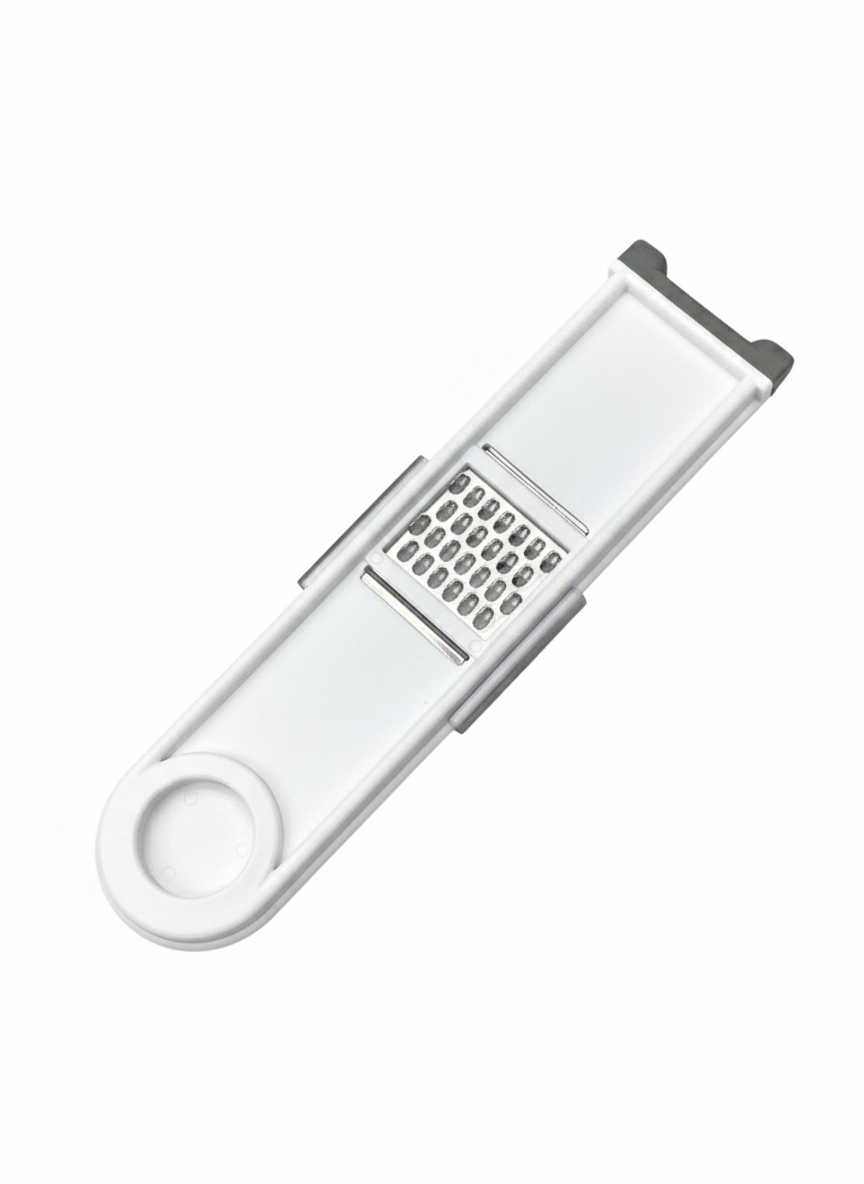 Handheld Rotating Nutmeg Grater – Master Chef