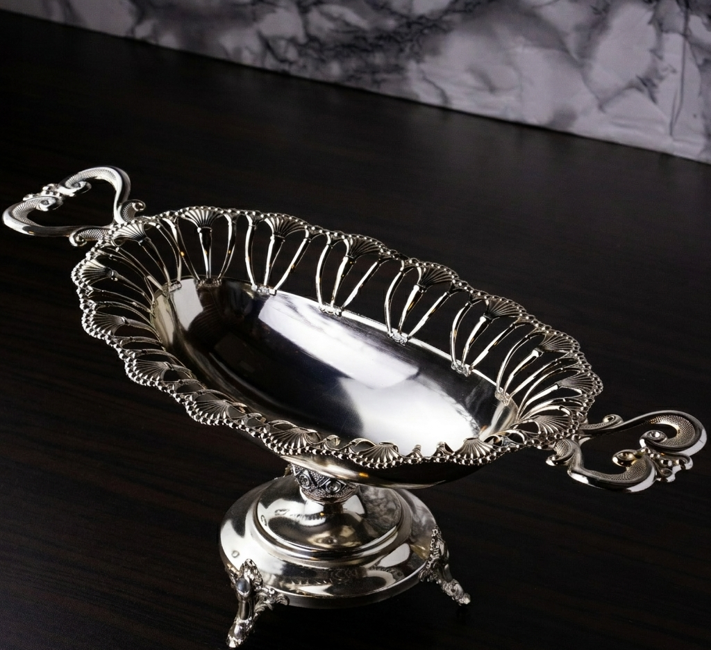 Silver-Plated Metal Jardiniere – Classic Antique Design