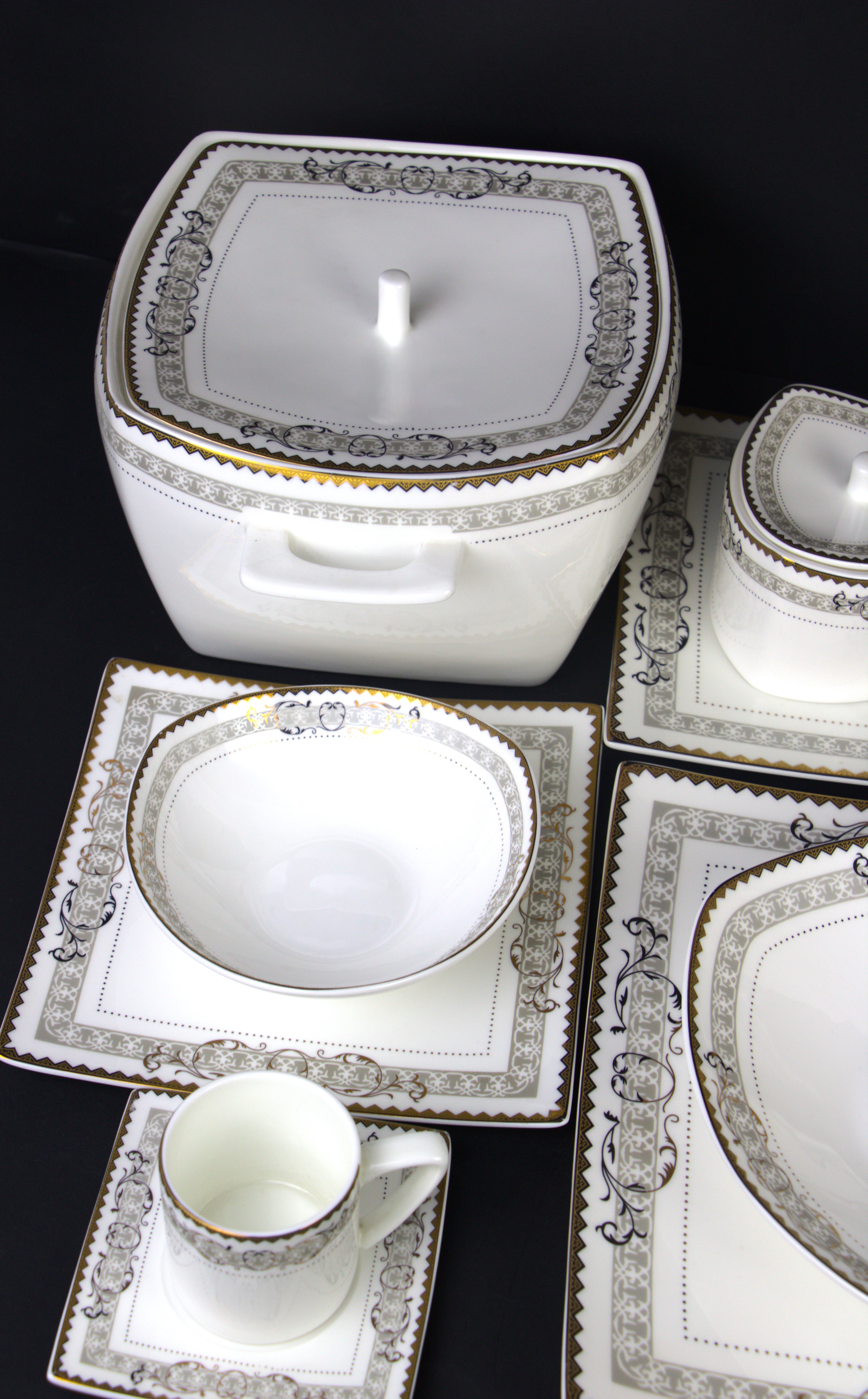 Bangladeshi 128-piece dining set