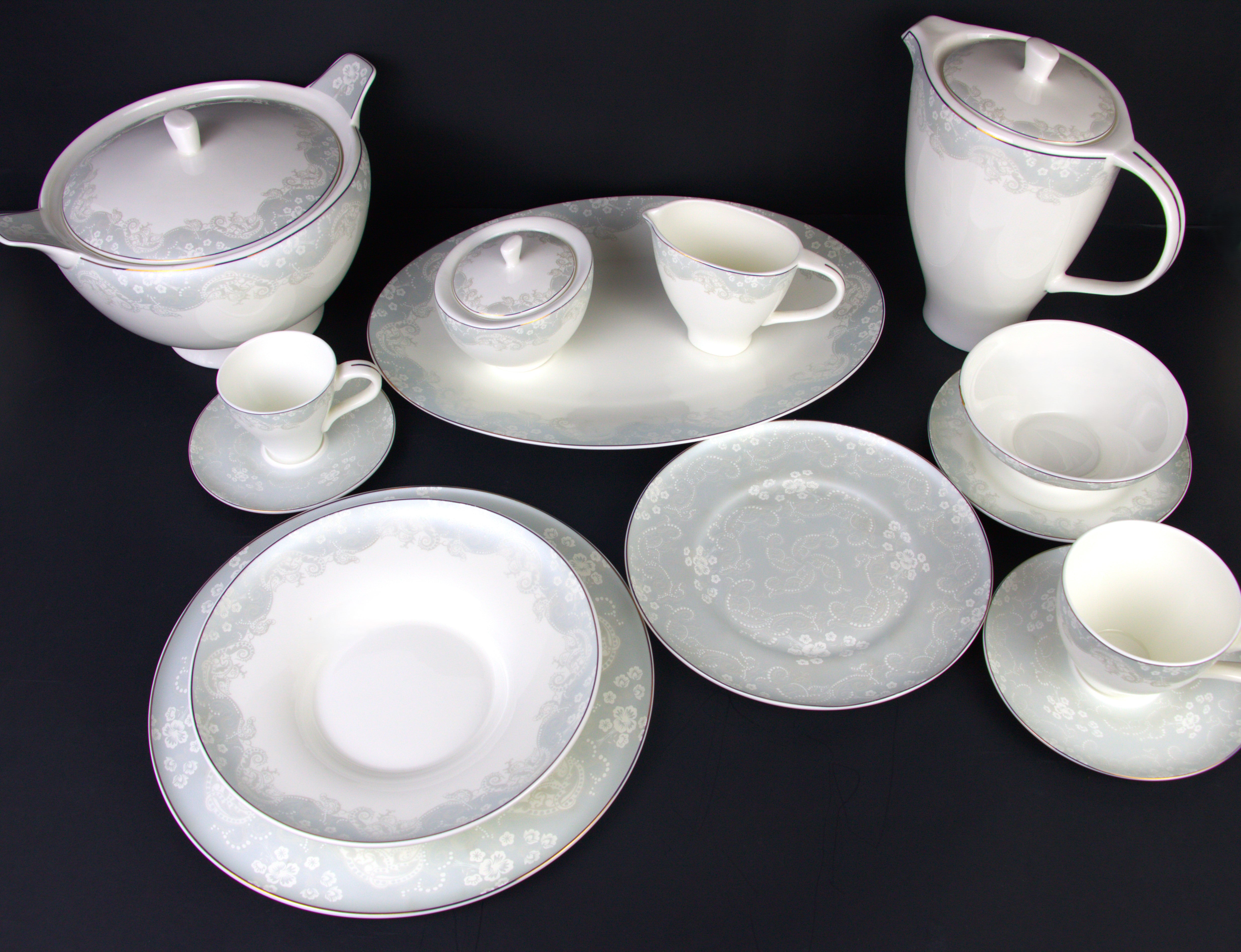 Malaysian Luster 66-piece dining set