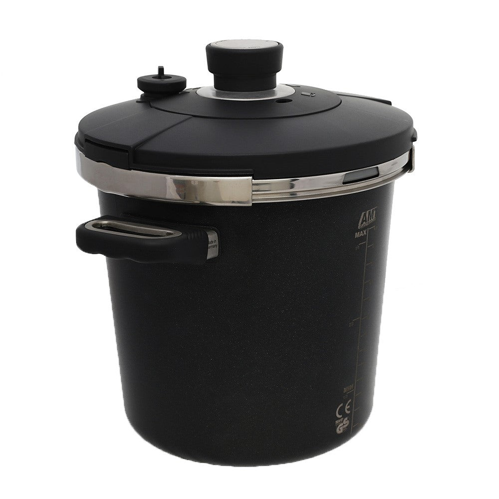 Gastroguss Non stick pressure cooker in set